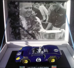 04833 Lola T-70 #6 Sunoco Mark Donohue rare Limited Edition from 2009!!