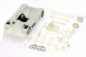 AR-1002D 1:32scale BMW V12 LMR White Racing Kit inc RT-3 chassis