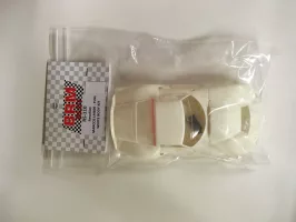RS-110 1:32 scale Marcos LM600 White body kit