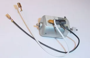 S9000R/W Scalextric Motor, Pinion, & Wires