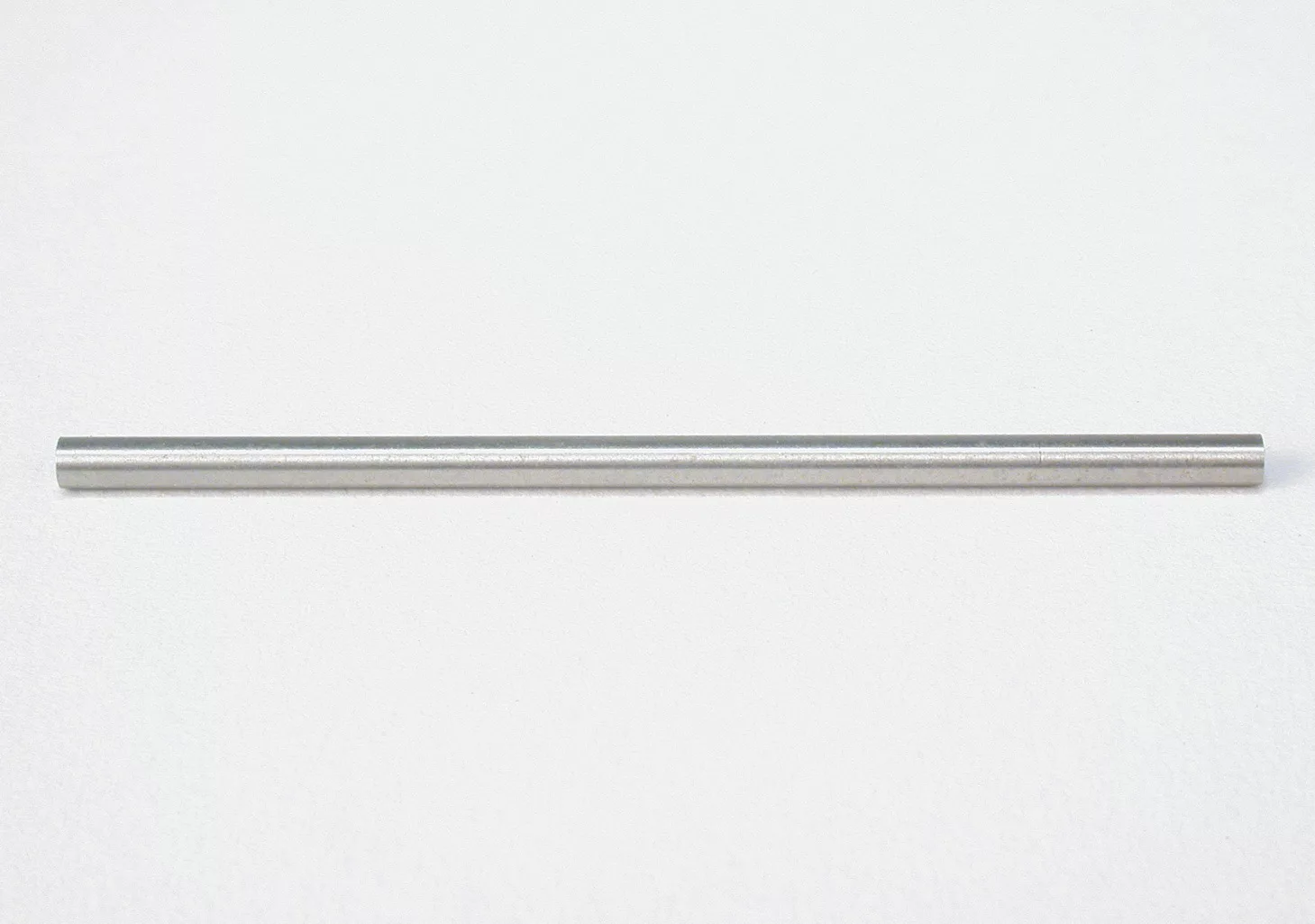 SC-1201 3/32" x 50mm. Rectified hollow steel axle