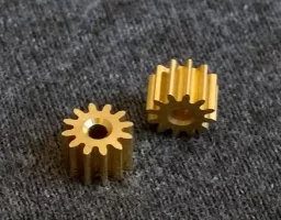 S-076L 12t Brass Pinion Anglewinder Cars, 6.9mm diameter x 6.5mm
