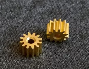 S-076 12t Brass Pinion for Anglewinder Cars, 6.9mm diameter X 2