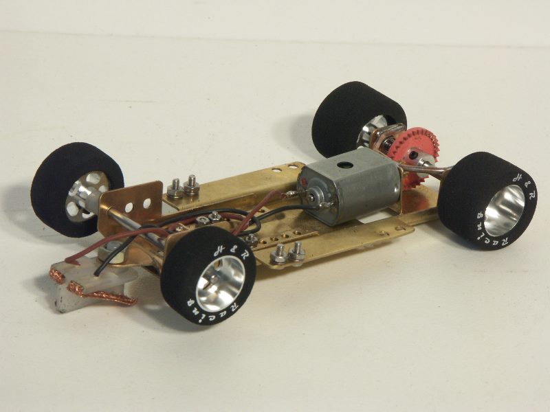 HRCH01 1/24 RTR Adjustable Brass Chassis