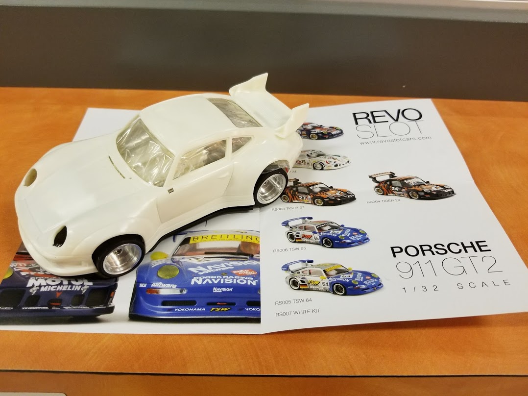 RS0007 Revo Slot Porsche 911 GT2 white kit. Re Order
