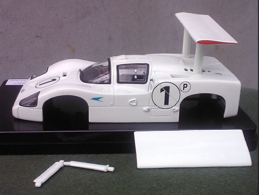 132 Chaparral 2F Complete Body
